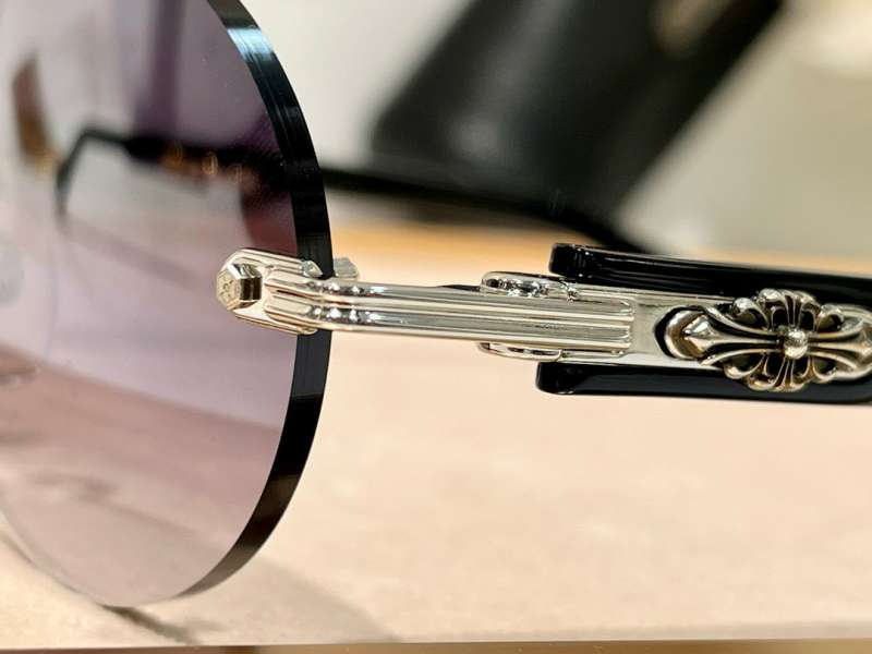 Picture of Chrome Hearts Sunglasses _SKUfw55713592fw